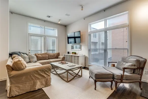 4310 Buena Vista Street #23, Dallas, TX 75205