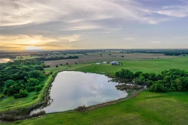 1906 Farm Road 1506, Paris, TX 75460