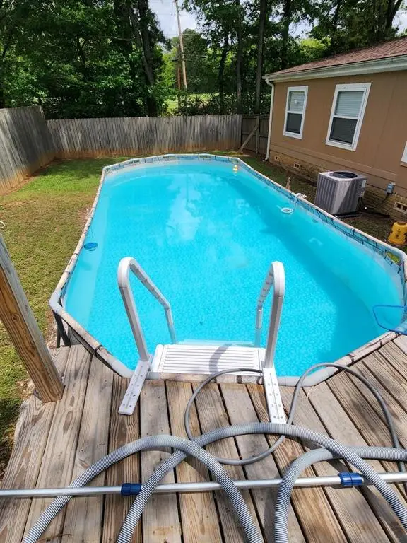 124 James Road, Kilgore, TX 75662