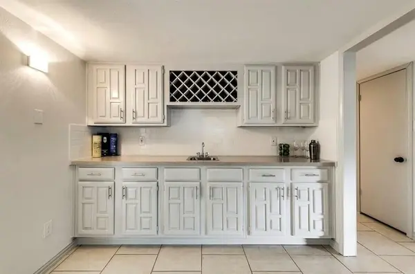 3517 Knoll Point Drive, Garland, TX 75043