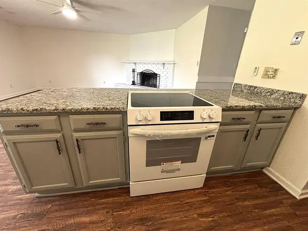 5620 Pearce Street, The Colony, TX 75056