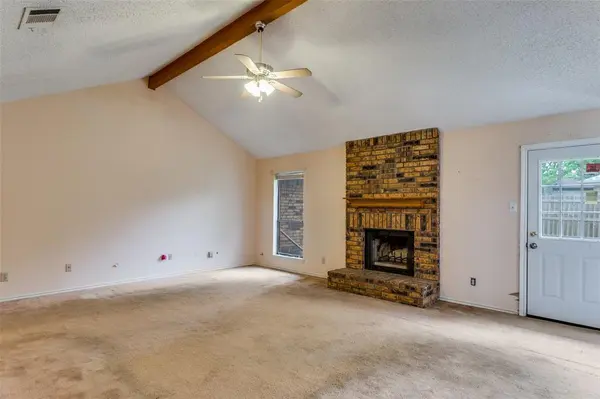 10813 Tall Oak Drive, Fort Worth, TX 76108