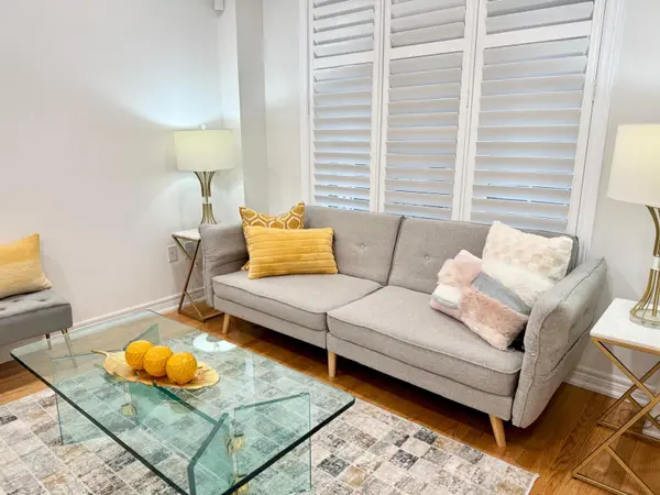 119 Gauguin AVE, Vaughan, ON L4J 9J4