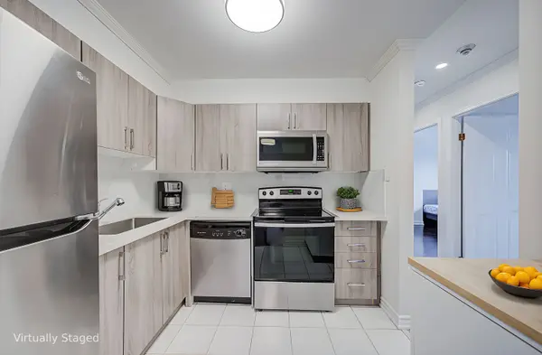 95 Trailwood DR #1033, Mississauga, ON L4Z 3L2