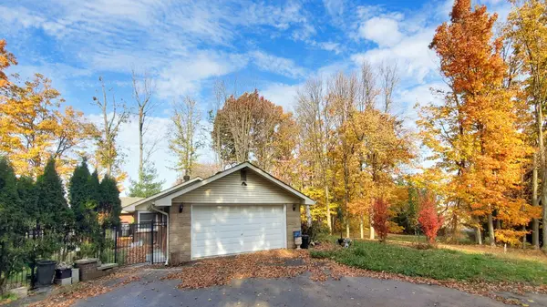 9359 Dickenson RD #ROOM 1, Hamilton, ON L0R 1W0