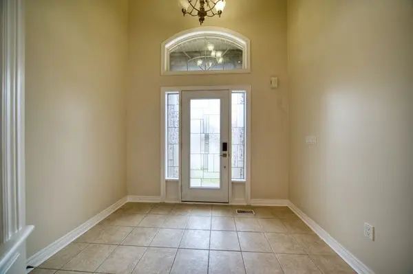 548 Wasaga CRES, Waterloo, ON N2V 2Y7