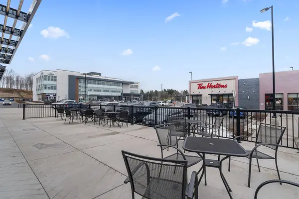 1876 Oxford ST W, London South, ON N6K 0J8