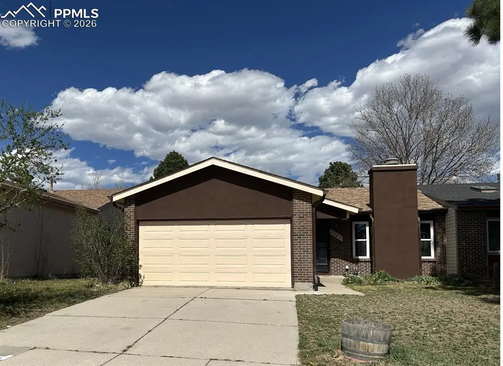 6283 GunShot Pass DR, Colorado Springs, CO 80917