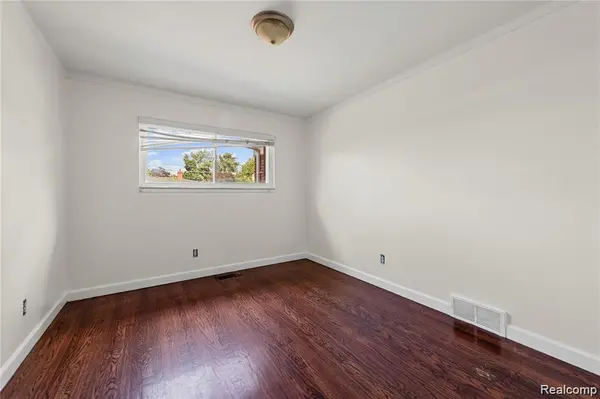 11447 Edwin DR, Warren, MI 48093