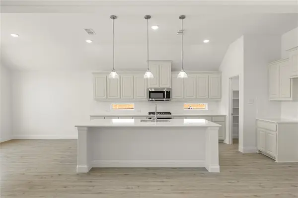 4047 Bedford Drive, Crandall, TX 75114