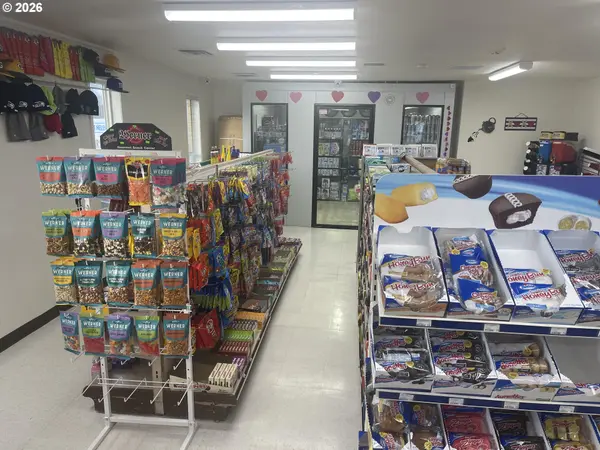 Address not disclosed, Longview, WA 98632