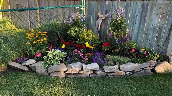 132 Bow Ridge DR, Cochrane, AB T4C 1V8