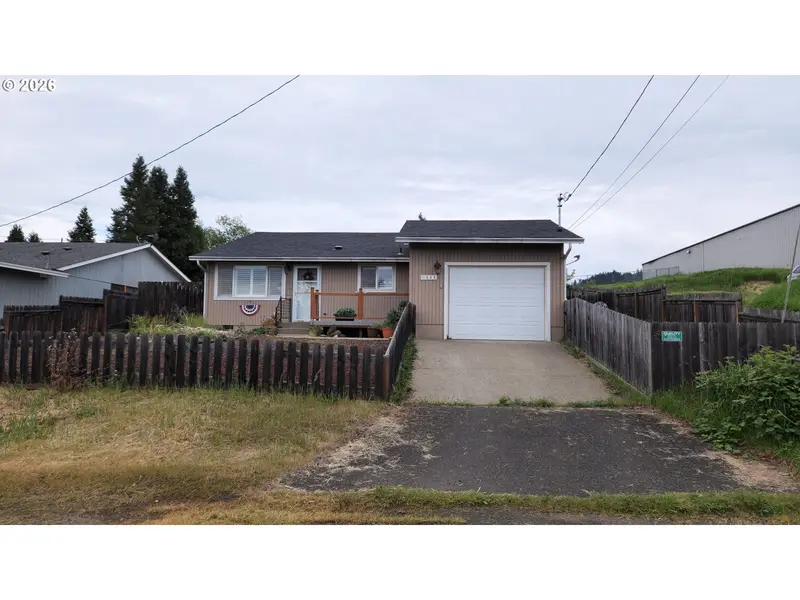 340 SE DARRELL AVE, Winston, OR 97496