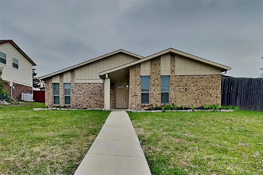 3704 Fairfield Drive, Carrollton, TX 75007
