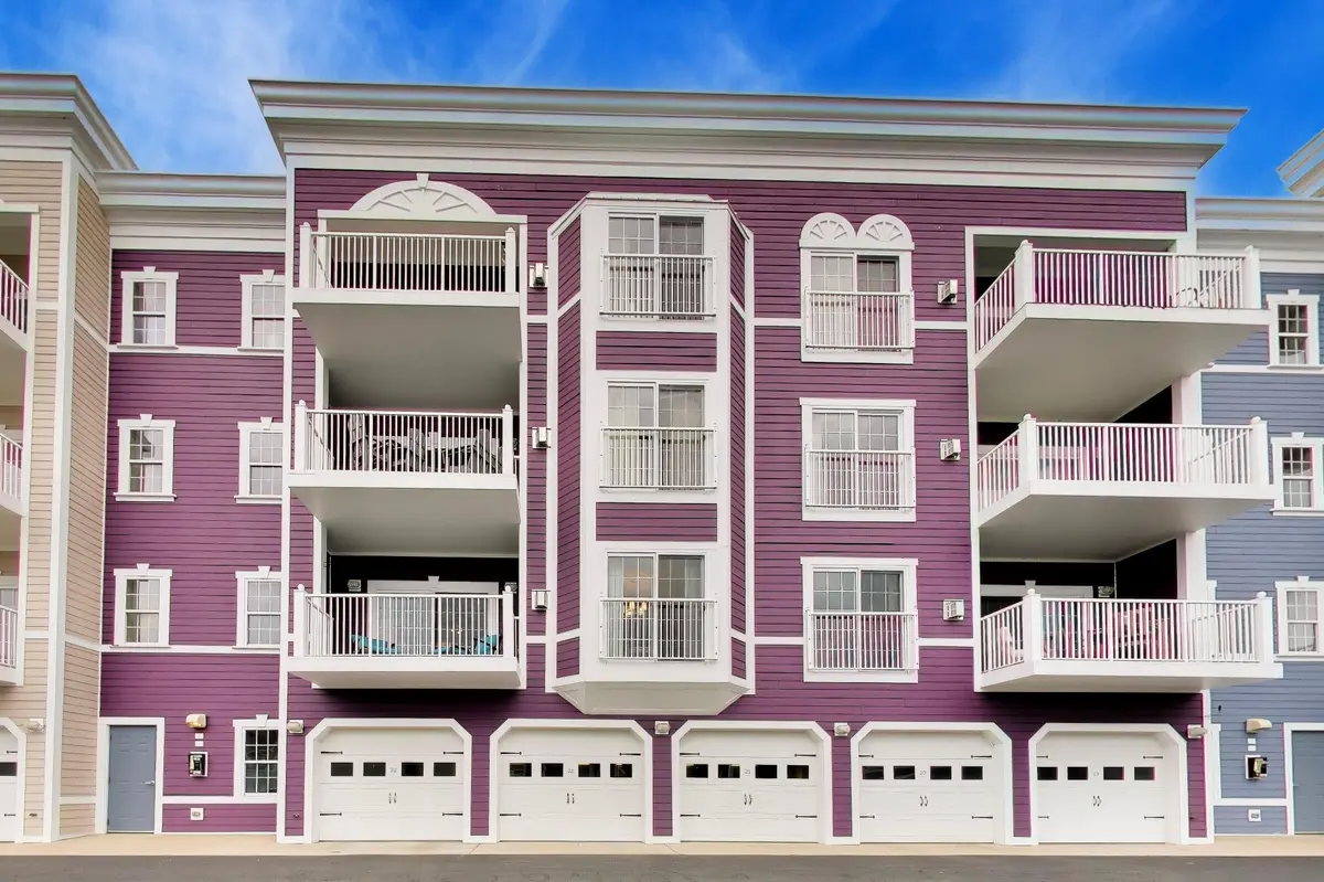 235 N Whittaker ST #30, New Buffalo City, MI 49117