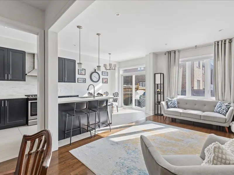 7 Goldthread TER, Toronto C06, ON M3H 0B9