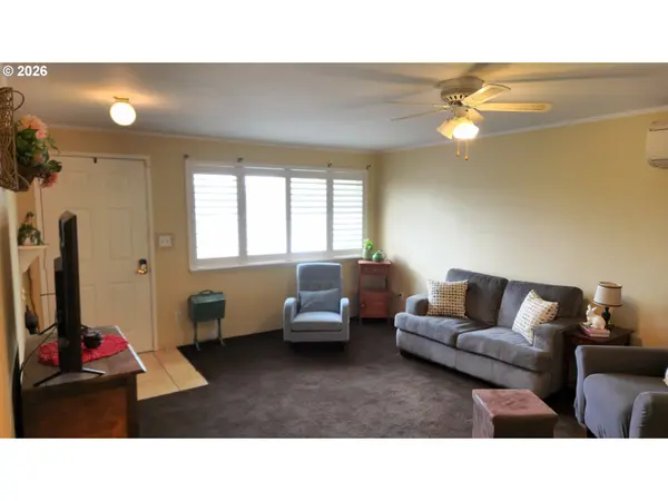 340 SE DARRELL AVE, Winston, OR 97496