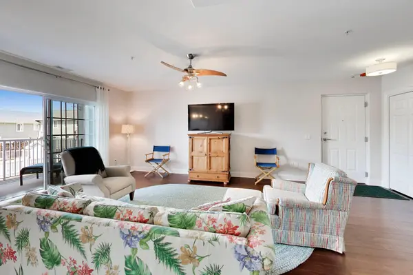 235 N Whittaker ST #30, New Buffalo City, MI 49117