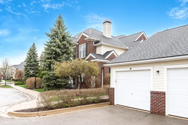 301 Scio Village CT #260, Scio Twp, MI 48103