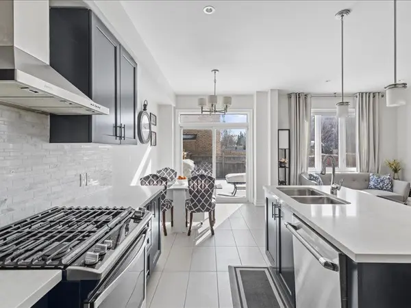 7 Goldthread TER, Toronto C06, ON M3H 0B9