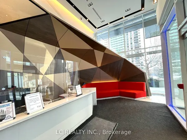 30 Roehampton AVE #2410, Toronto C10, ON M4P 0B9