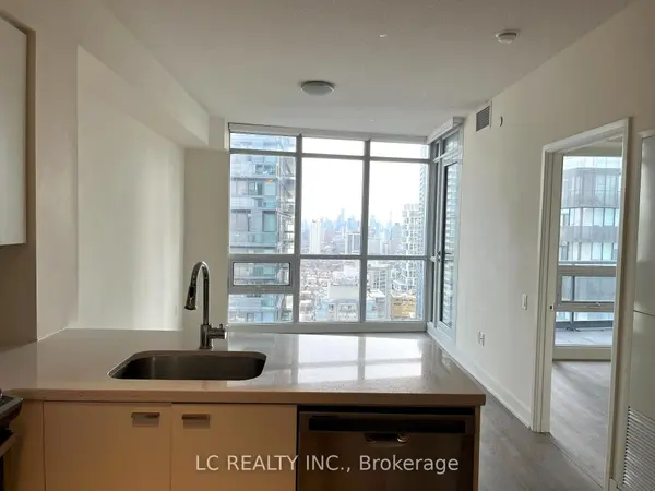 30 Roehampton AVE #2410, Toronto C10, ON M4P 0B9