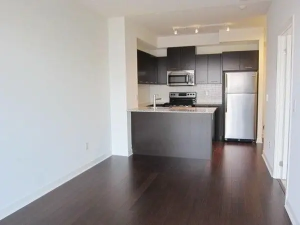 360 Square One DR #2112, Mississauga, ON L5B 0G7