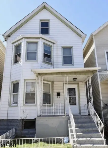 532 Fulton St, Elizabeth City, NJ 07206