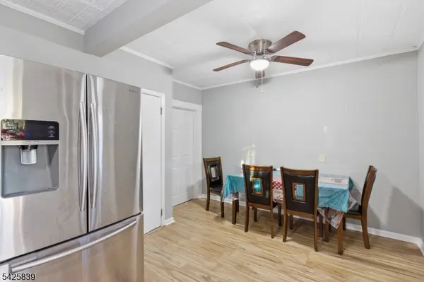 83 Hamilton St, East Orange City, NJ 07017