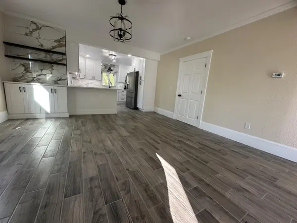 556 Cooper ST, Jackson City, MI 49201