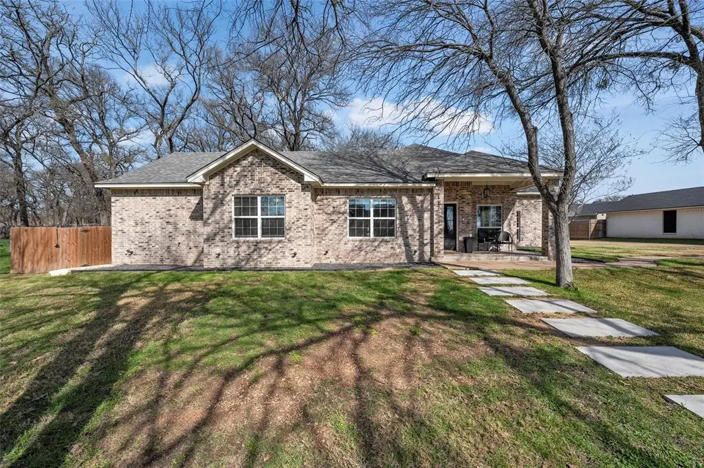 117 Lost Oaks Drive, Waco, TX 76705