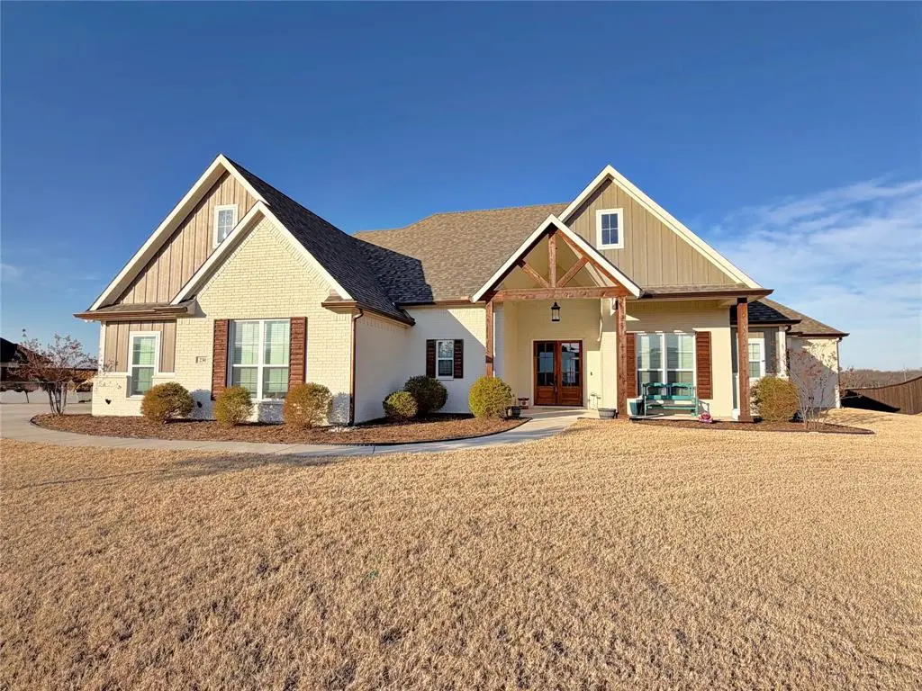 230 Low Bird Lane, Waxahachie, TX 75167