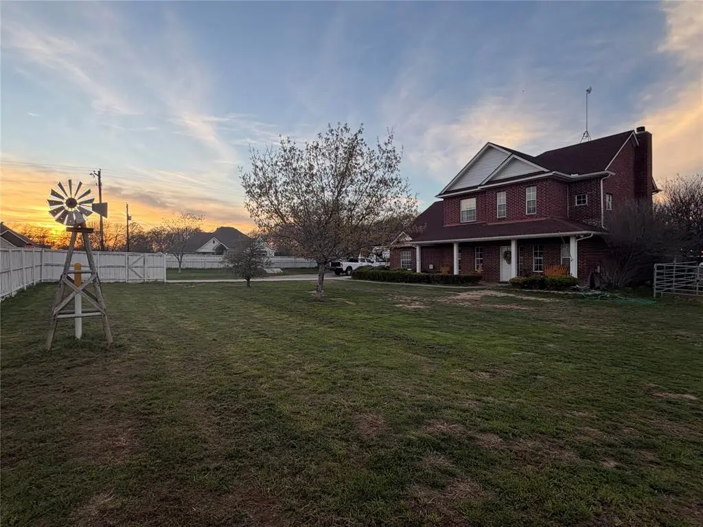 103 Tusk Court, Weatherford, TX 76085