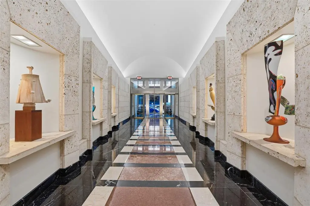 500 Throckmorton Street #3601, Fort Worth, TX 76102