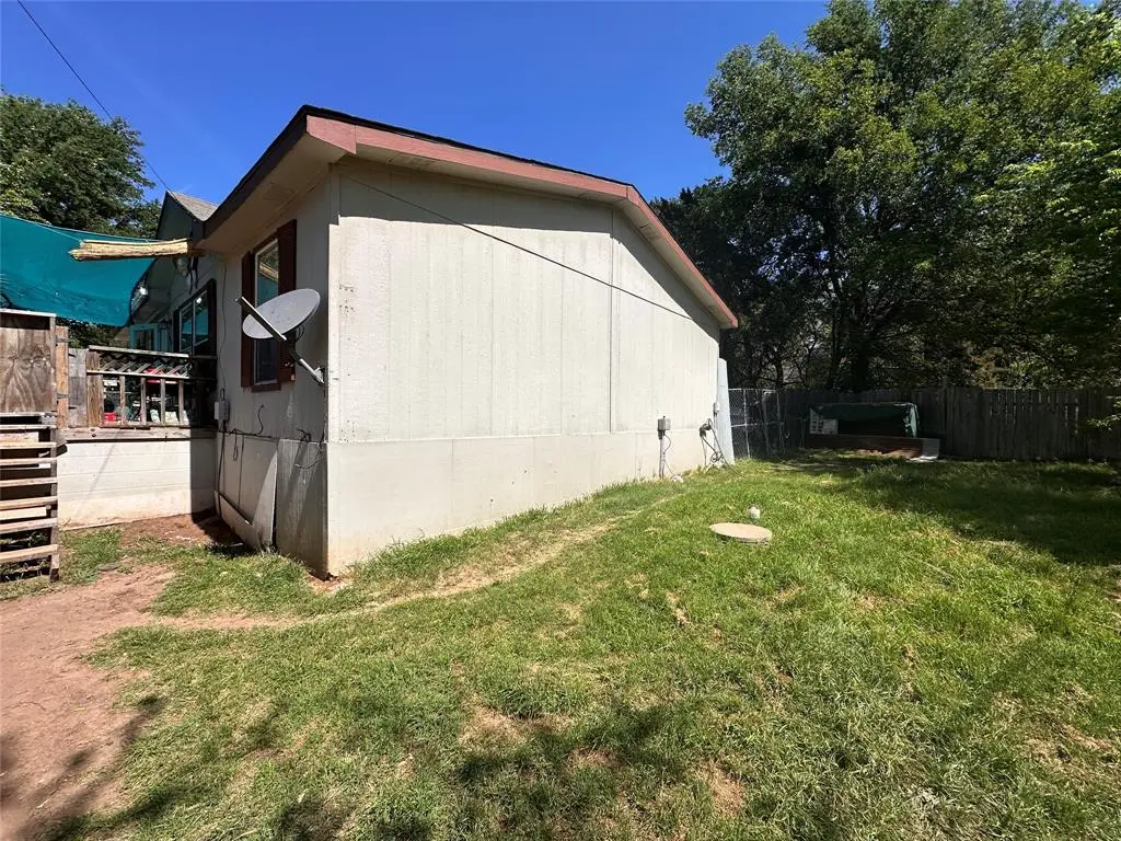2705 Overview Road, Granbury, TX 76048