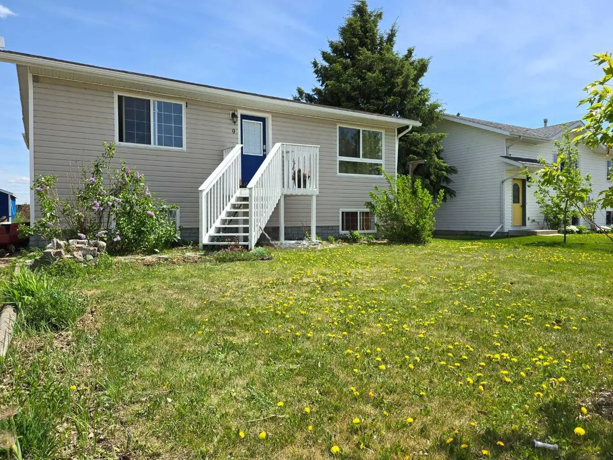 9 Rue Lavoie, St. Isidore, AB T0H 3B0