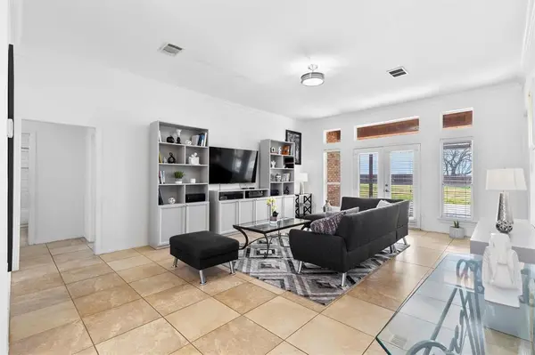 10123 W Clover Lane, Forney, TX 75126