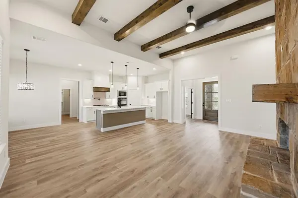 6713 Odom Road, Sanger, TX 76266