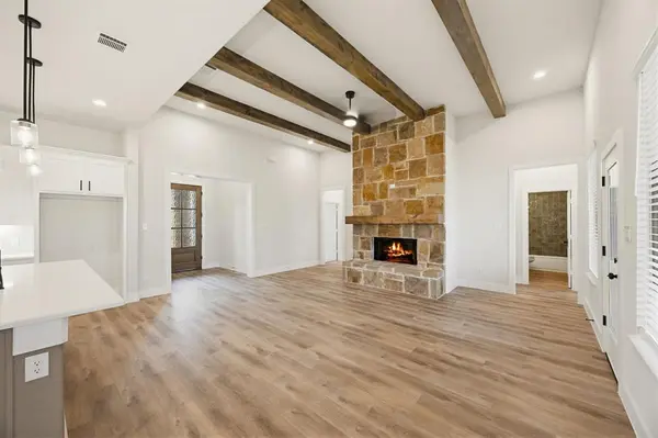 6713 Odom Road, Sanger, TX 76266