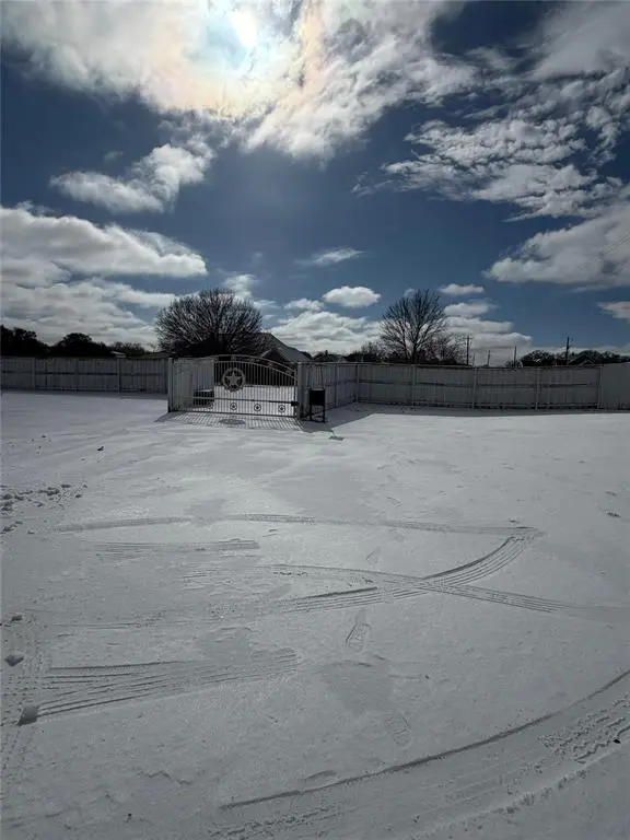 103 Tusk Court, Weatherford, TX 76085