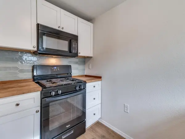 923 S First Street, Sherman, TX 75090