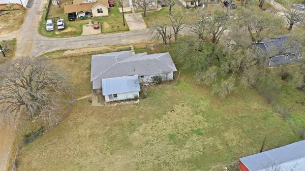 609 E Broadway Street, Stephenville, TX 76401