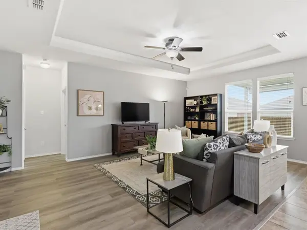 7761 Berrenda Drive, Fort Worth, TX 76131