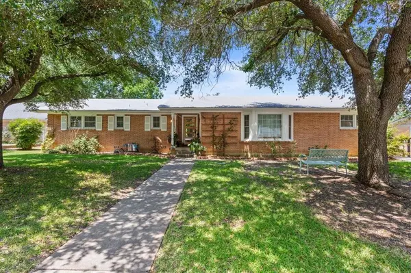 2712 Braemar Drive, Waco, TX 76710