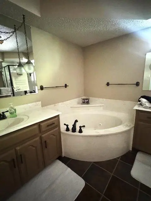 511 Linkcrest Drive, Duncanville, TX 75137