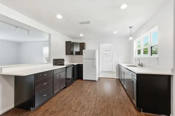 204 E Bailey Street, Ponder, TX 76259