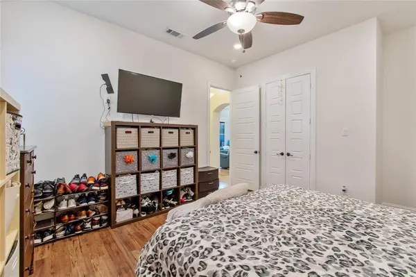 1930 Muncie Avenue, Dallas, TX 75212