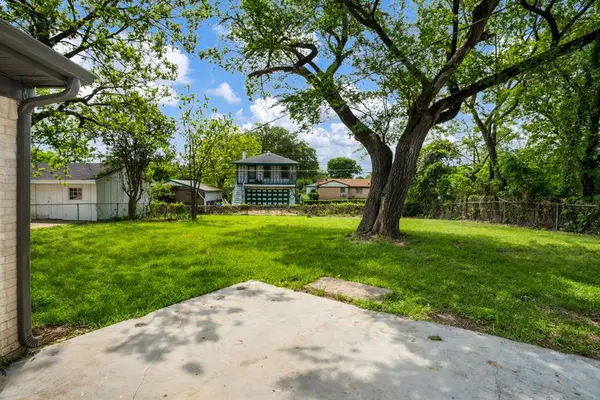3814 Golden Hills Drive, Dallas, TX 75241