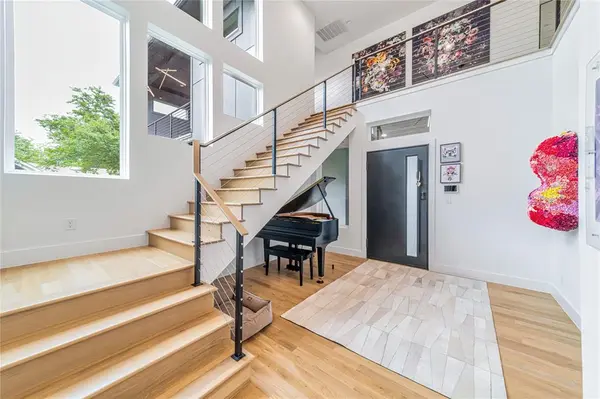 9753 Mixon Drive, Dallas, TX 75220