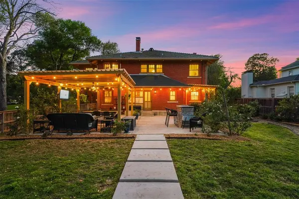 406 Griffith Avenue, Terrell, TX 75160